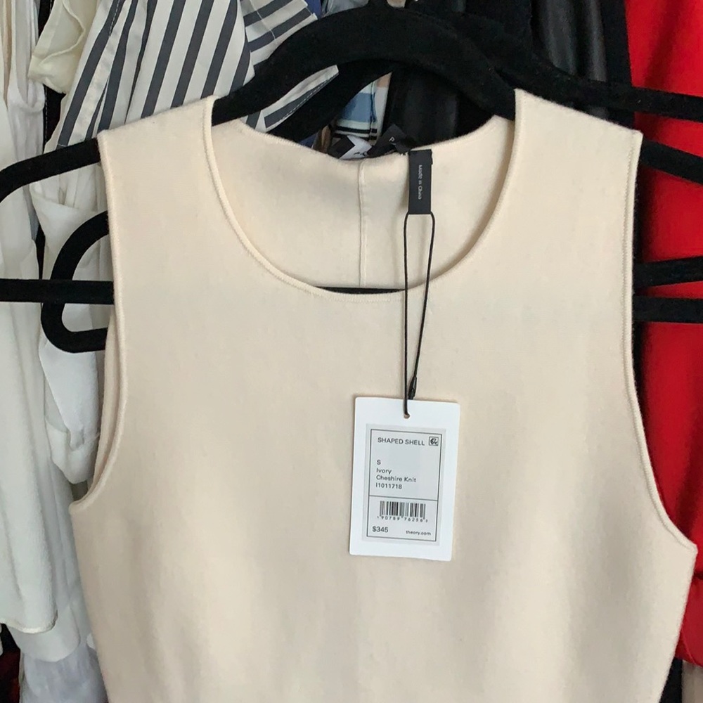 BNWT theory off white shaped shell top
